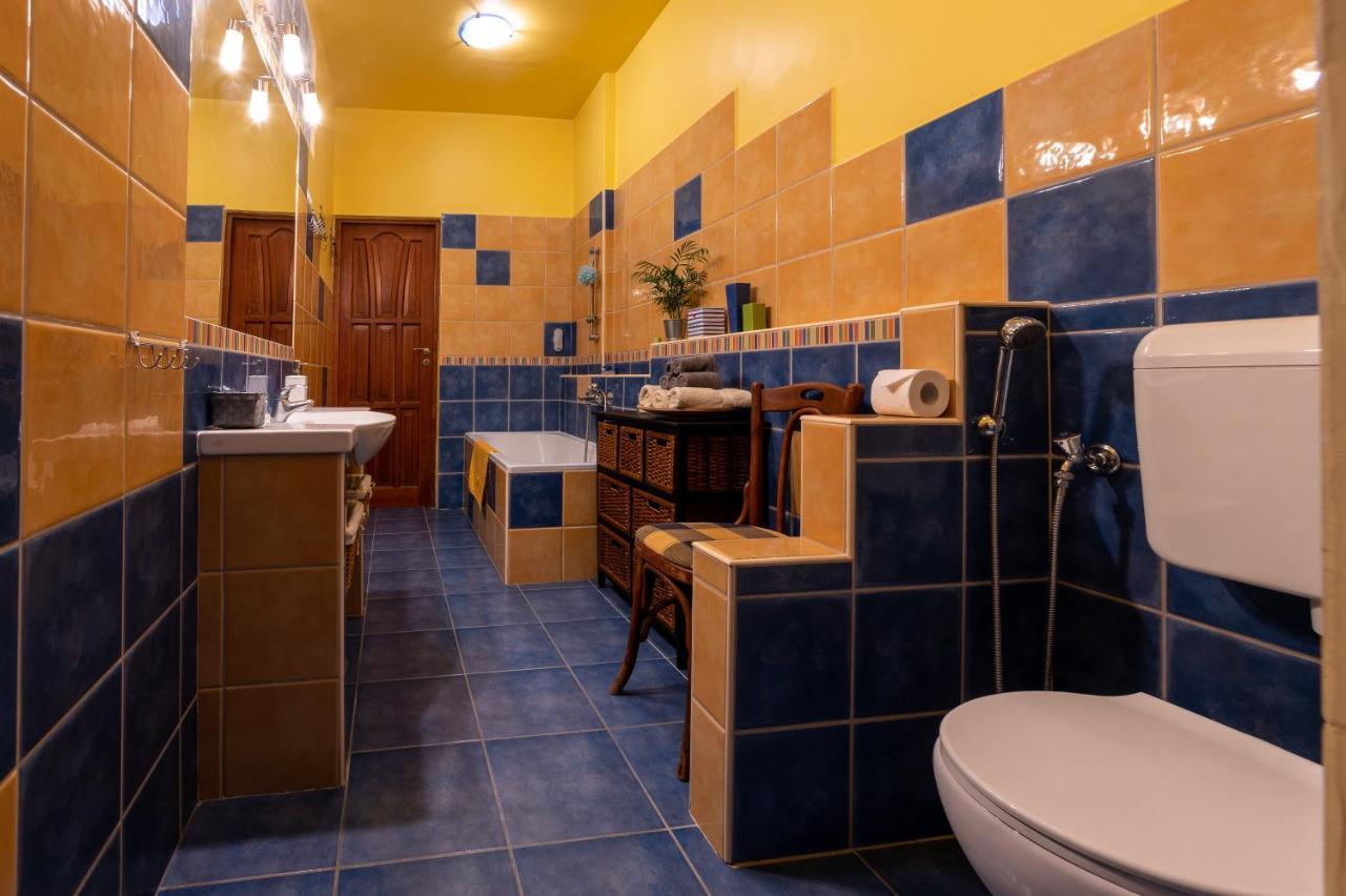 La Lampa Apartments Debrecen Eksteriør billede