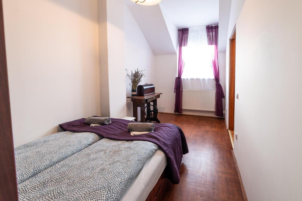 La Lampa Apartments Debrecen Eksteriør billede