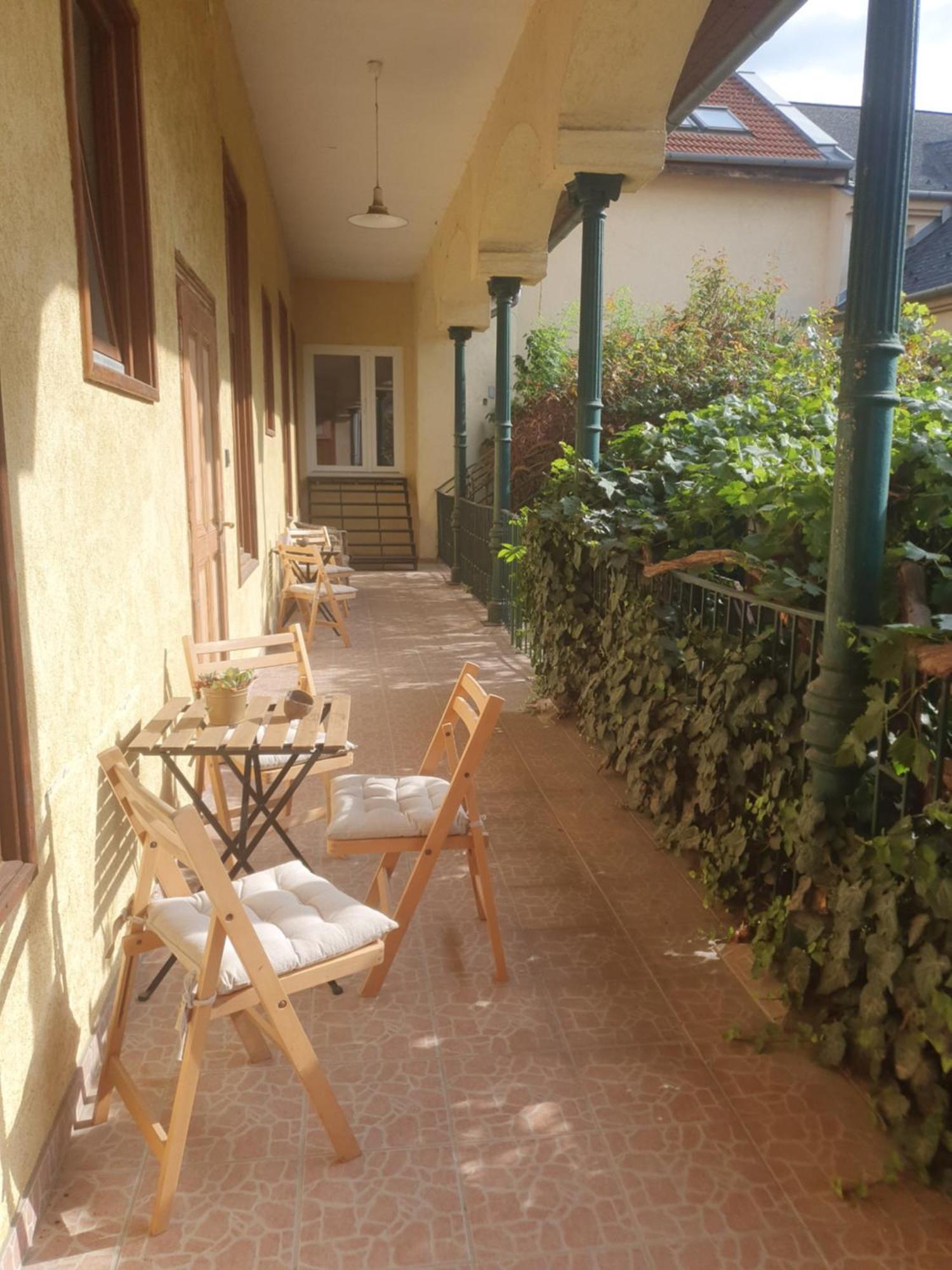 La Lampa Apartments Debrecen Eksteriør billede